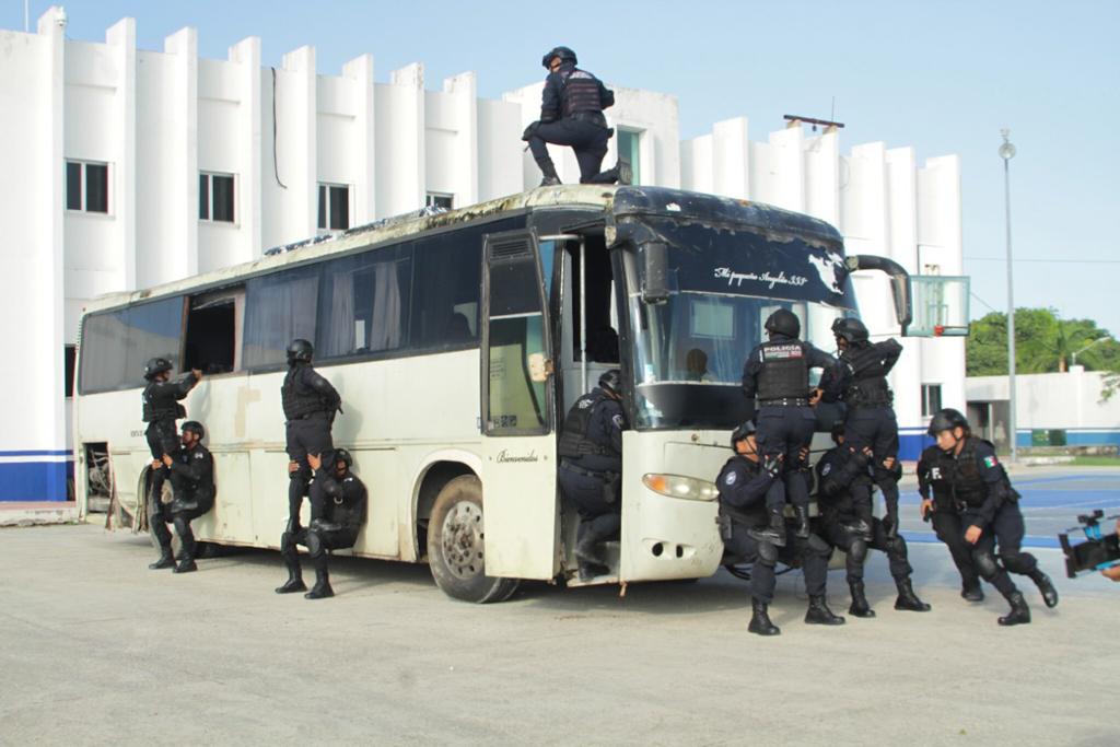Gobierno de Lili Campos apuesta por la capacitación a policías