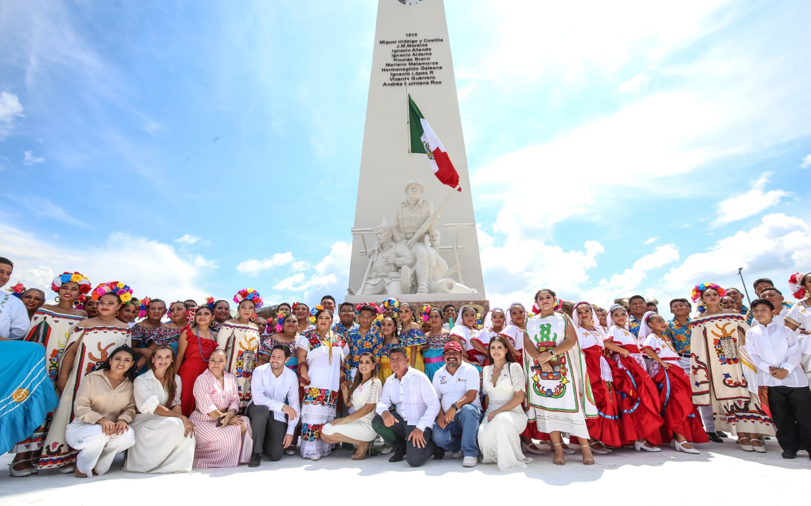 Quintana Roo cumple 48 años como entidad libre y soberana, con mujer al mando y celebrando con el pueblo.