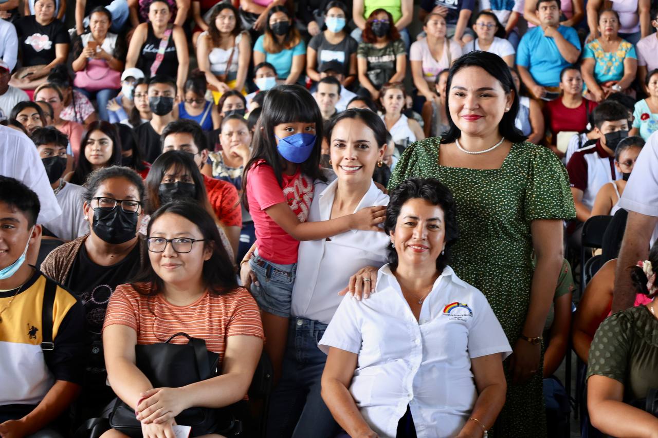 Promueve Ana Patricia Peralta apoyos en transporte para estudiantes 