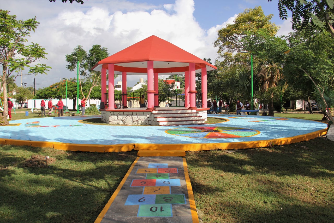 Recuperaremos parques para la niñez cancunense: Ana Patricia Peralta 