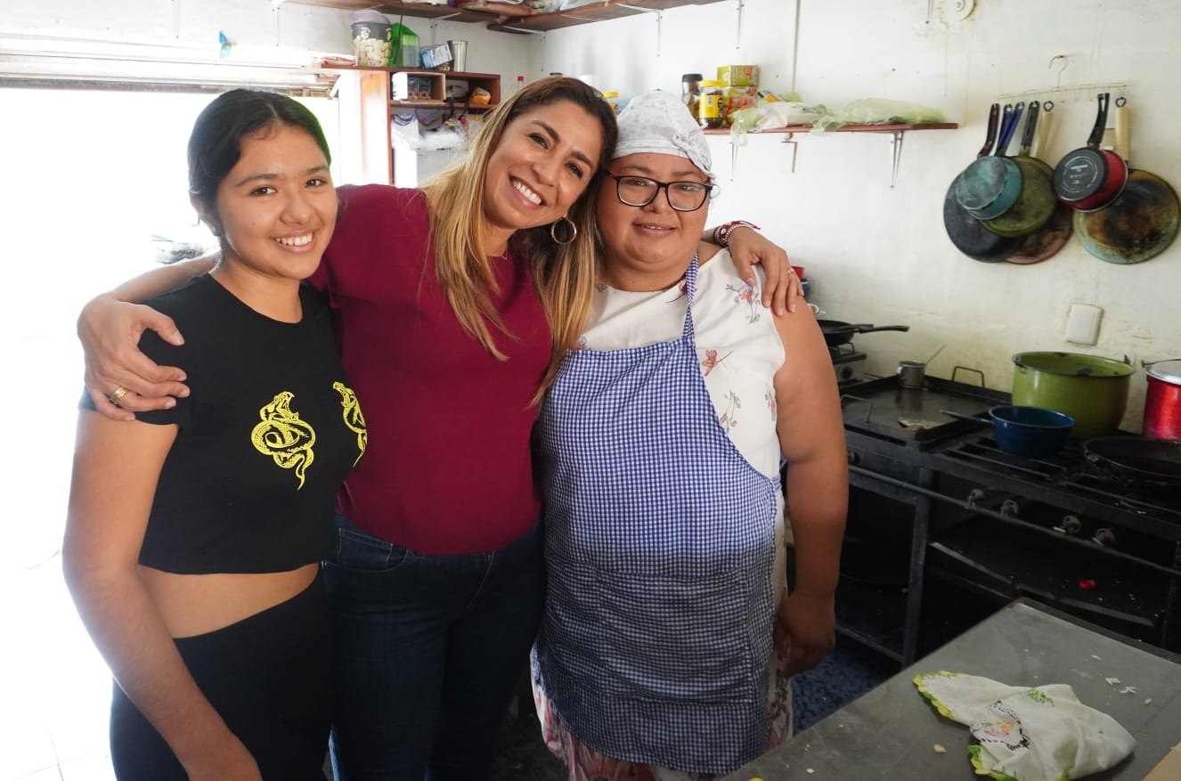 Marybel Villegas comparte los resultados de su trabajo legislativo con cancunenses. 