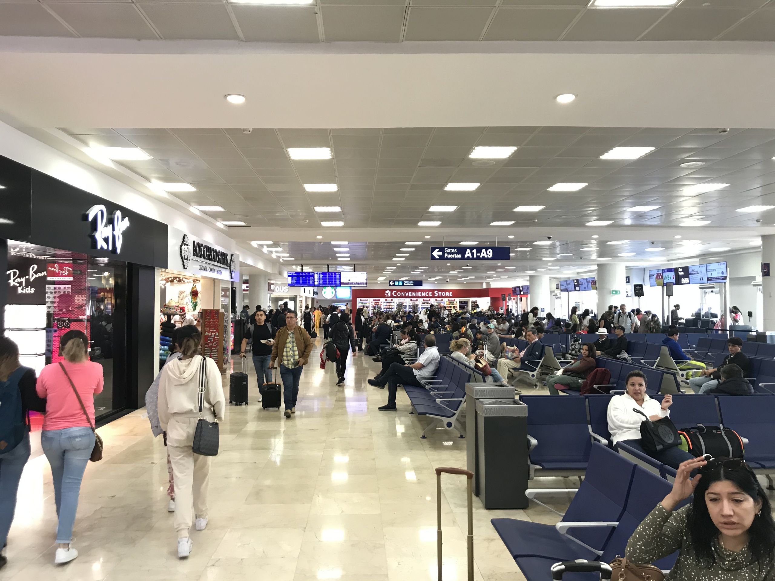 Aeropuerto de Cancún rompe récord con 719 operaciones en antepenúltimo  sábado del 2022