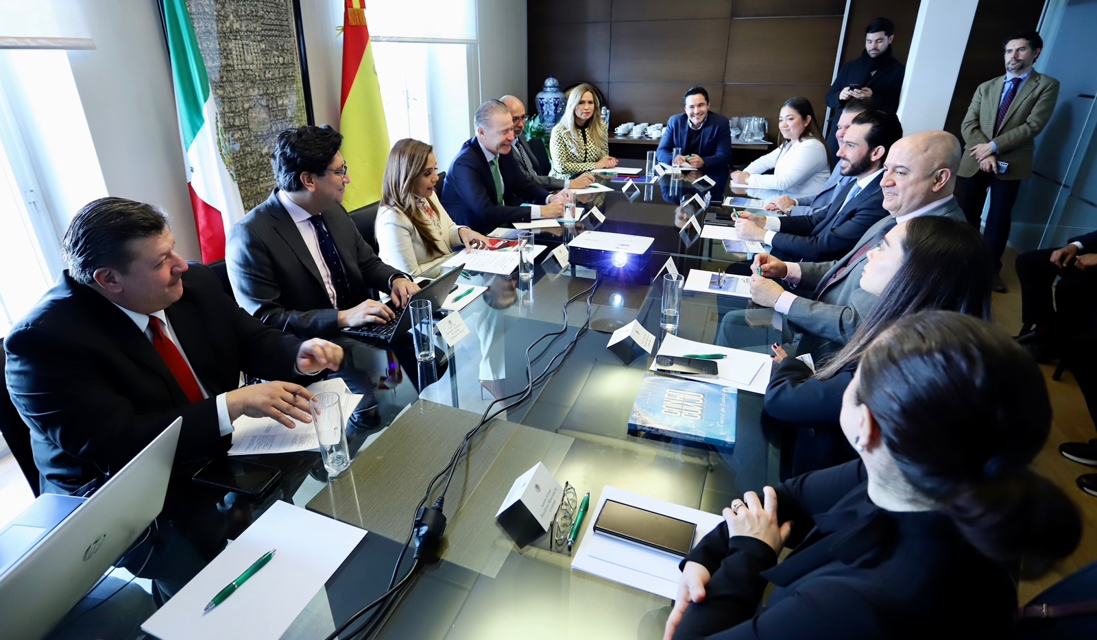 Gobierno de Mara Lezama formaliza alianza con Embajada de México en España