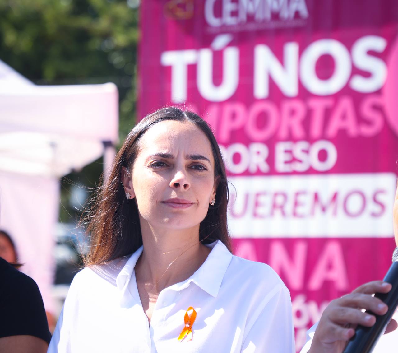 Trabaja Ana Patricia Peralta en empoderamiento de la mujer y combate a la violencia de género