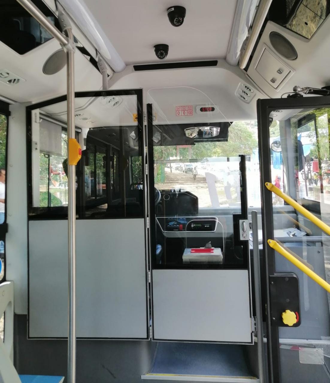 Ponen a prueba autobús de pasajeros 100 por ciento eléctrico en Cancún, para ruta de nueva creación Kabah-Zona hotelera