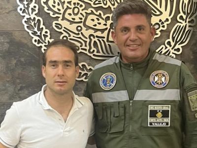Diego Castañón se reúne con militar encargado del Aeropuerto de Tulum