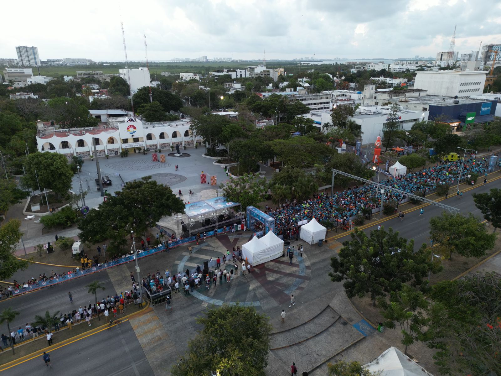 Cancún: Continúan los festejos con medio maratón.