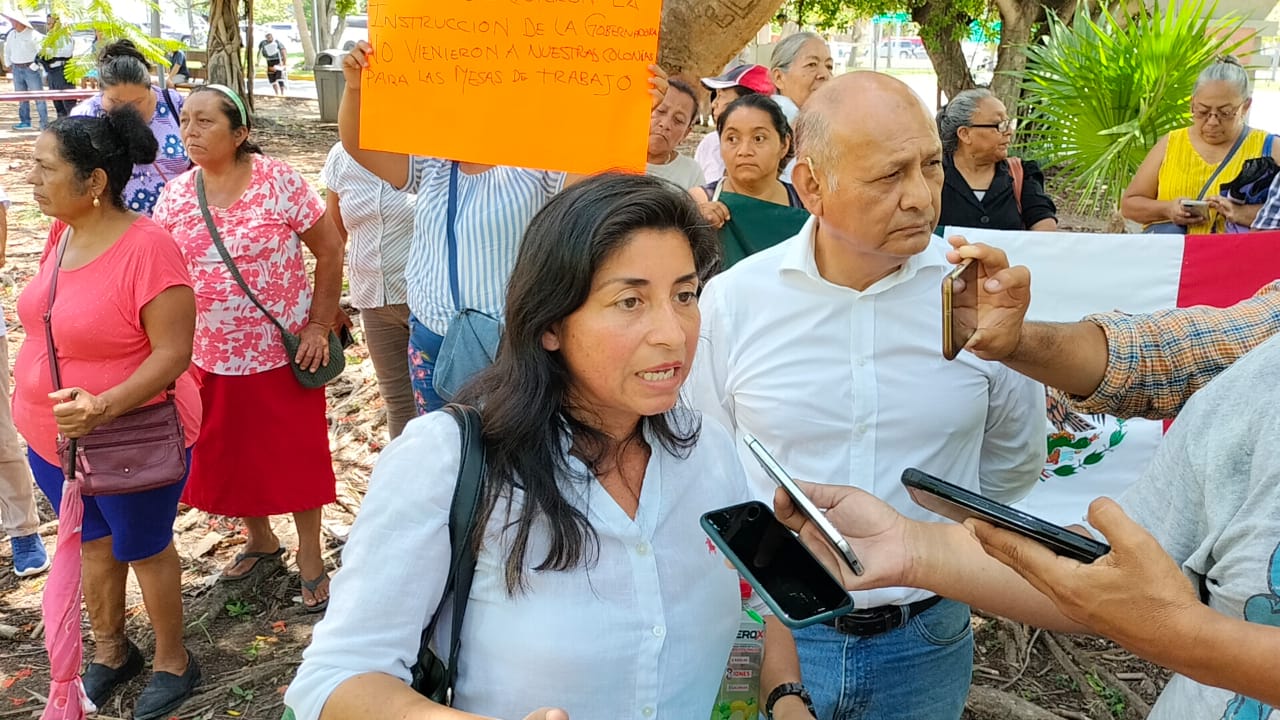 Caos Vial en ZH de Cancún ante manifestación de familia de zonas irregulares 