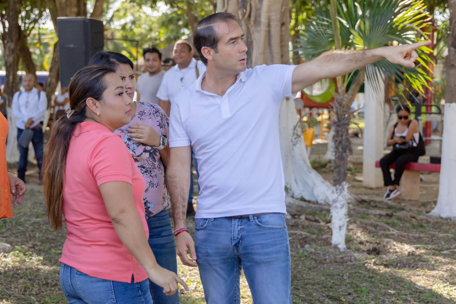 El Presidente Municipal de Tulum, Diego Castañón Trejo, activó este lunes la caravana de trámites y servicios