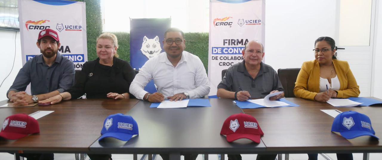 La Confederación Revolucionaria de Obreros y Campesinos (CROC) Cancún y el UCIEP realizaron la firma de convenio de colaboración