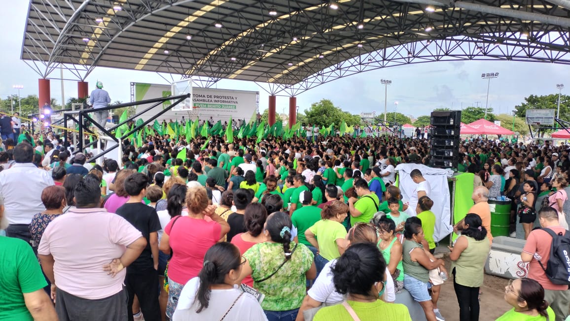 Manuel Velasco Coello, "corcholata" del Partido Verde, también estuvo este viernes en el municipio Benito Juárez