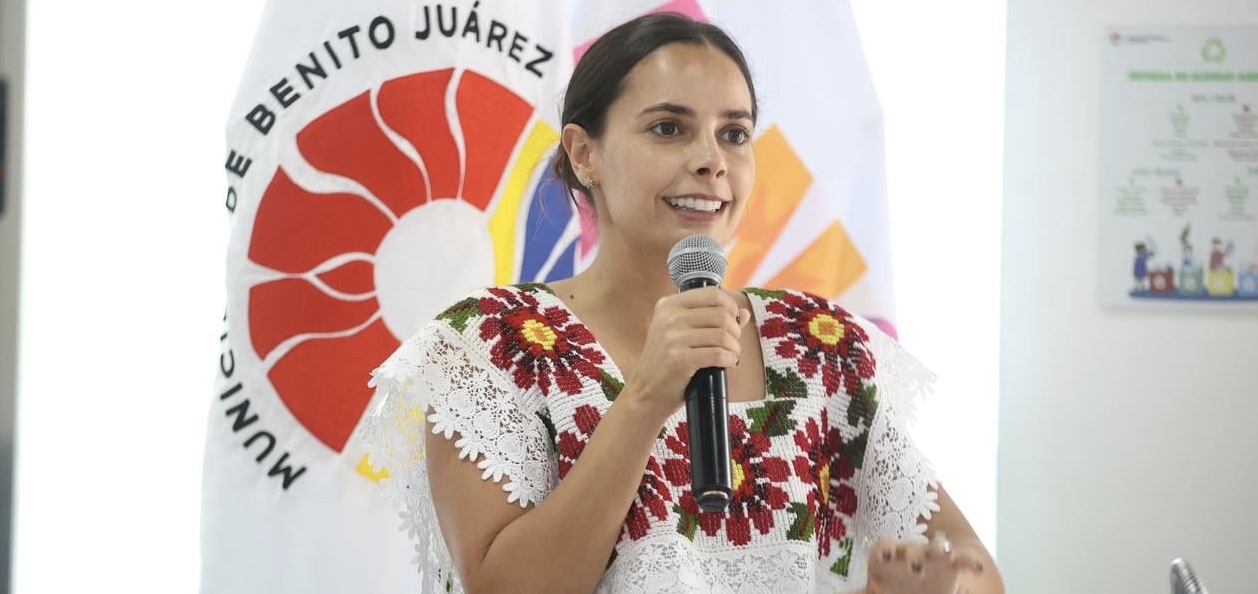 Ana Paty Peralta, celebró que el Aeropuerto Internacional de Cancún se posicionó