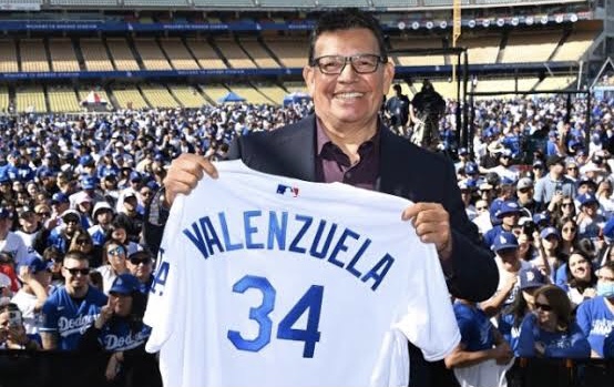 Este viernes será retirado el número 34 que portaba el mexicano Fernando Valenzuela