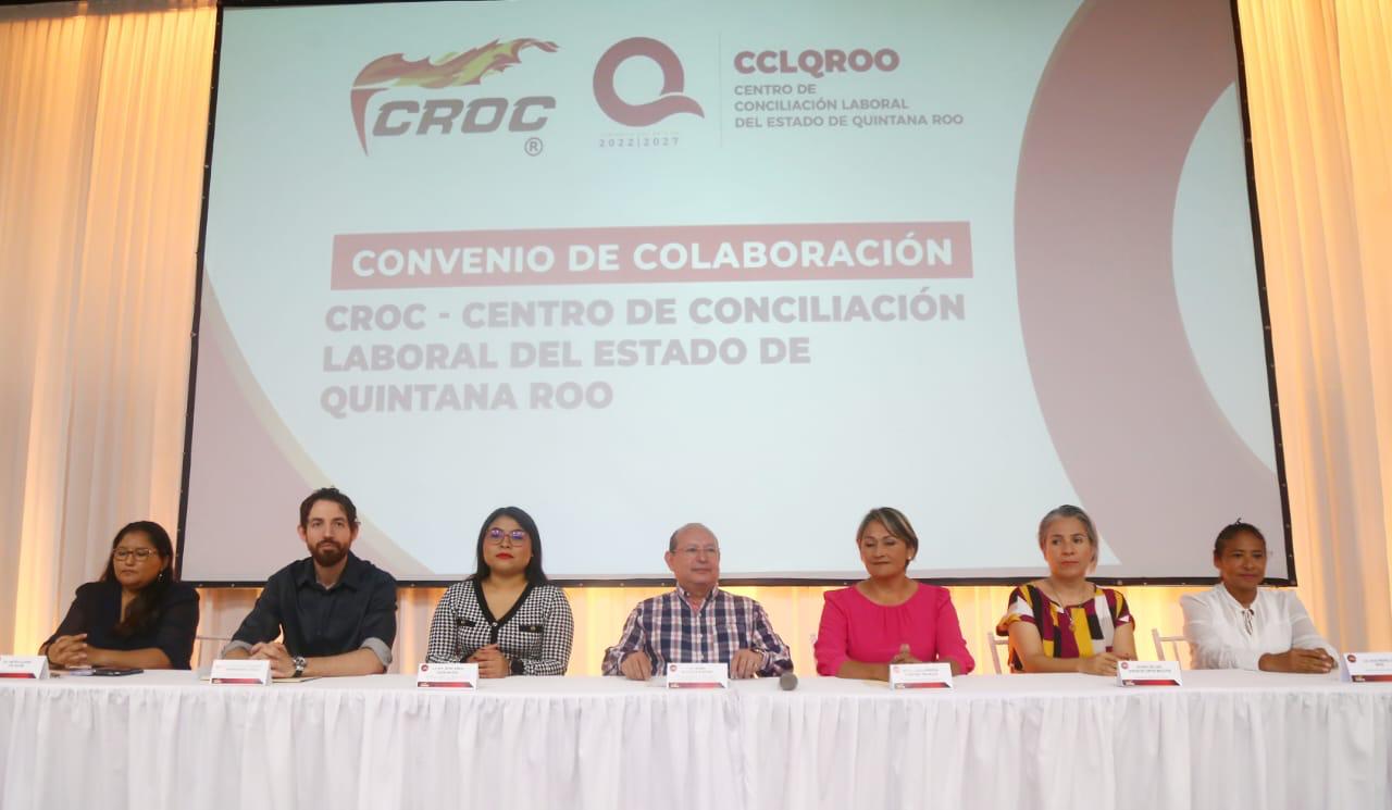 La Confederación Revolucionaria de Obreros y Campesinos (CROC) Cancún a cargo de su secretario General, Mario Machuca Sánchez