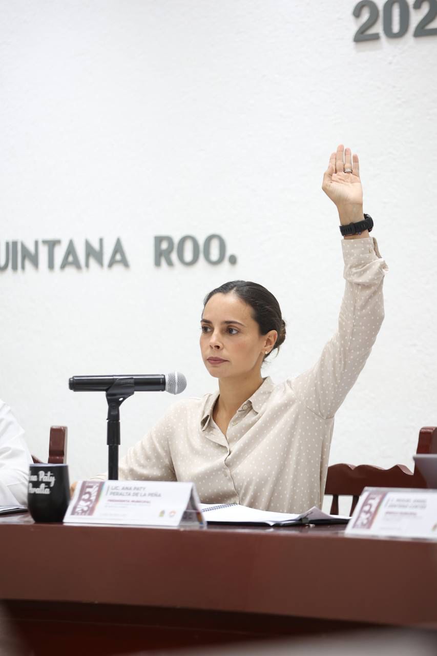 Ana Paty Peralta, tras la votación unánime de dicho cuerpo cabildar para convertir la Secretaría de Seguridad Pública y Tránsito Municipal