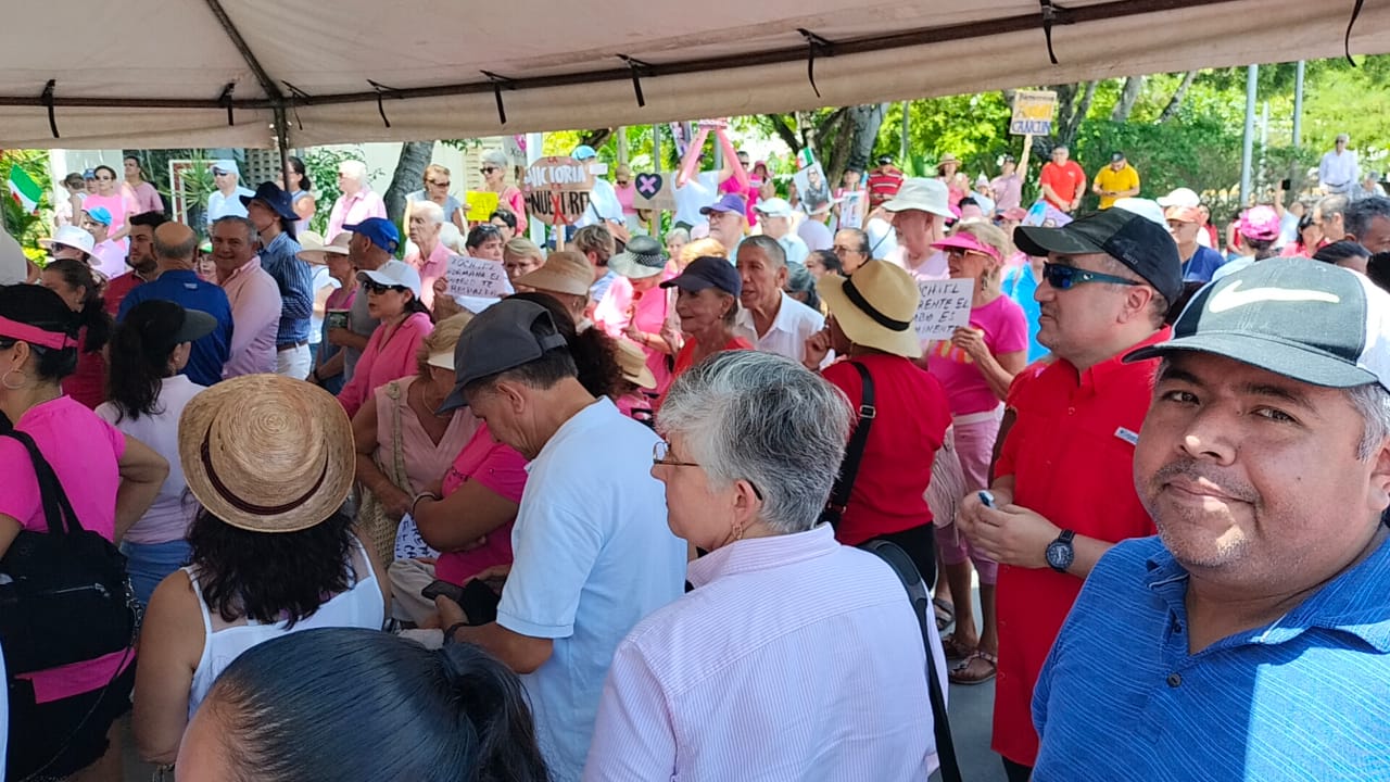 en Cancún, simpatizantes de Xóchitl Gálvez se reunieron este domingo