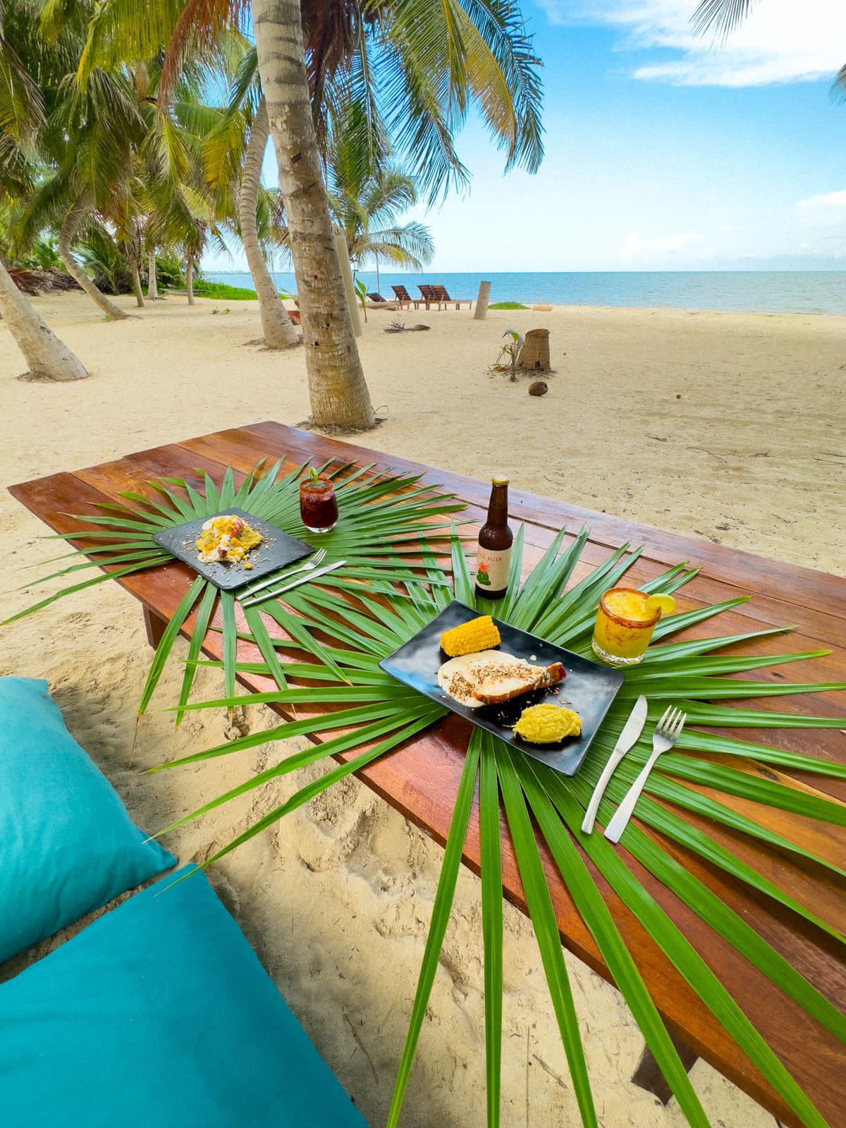 el Platillo “langosta al coco” como platillo típico de Punta Allen,