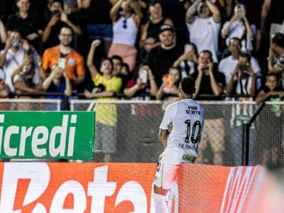 Neymar Jr. gol olimpico con santos